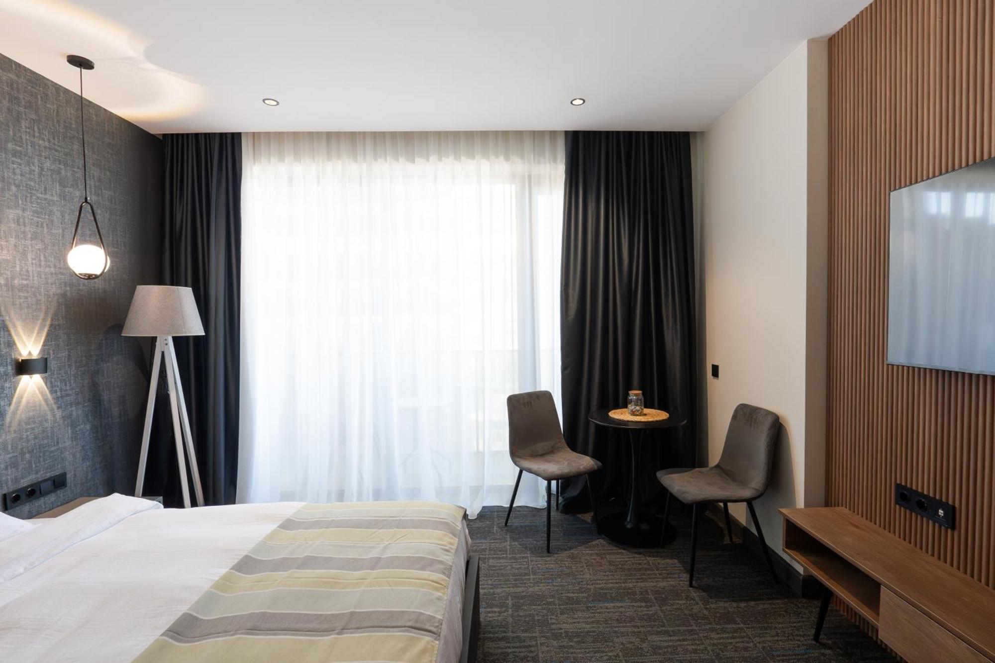 Nova Luxe Hotel & Residences Batoemi Buitenkant foto