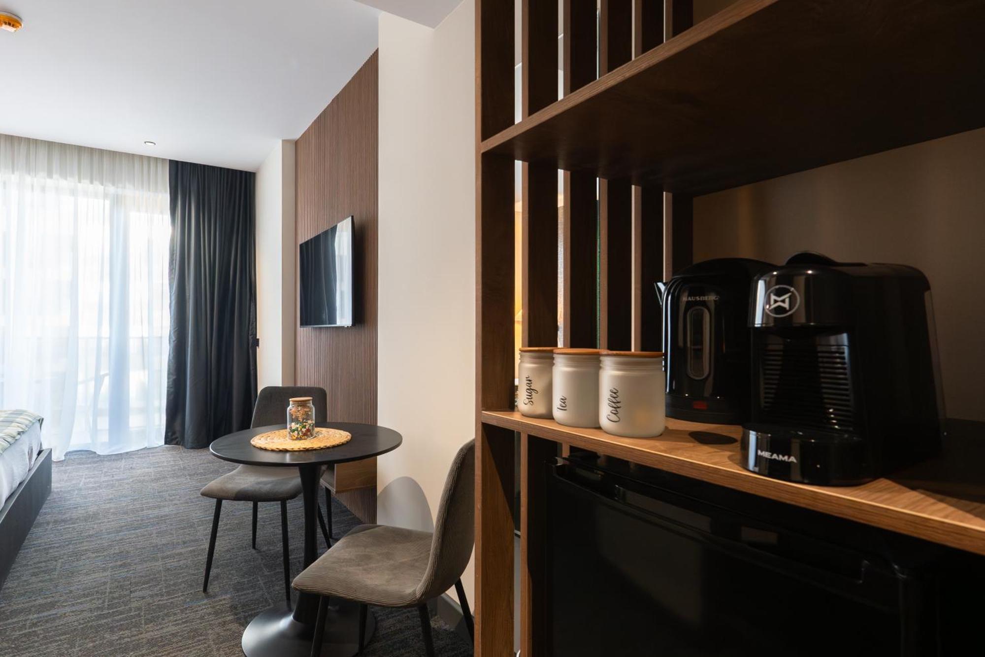 Nova Luxe Hotel & Residences Batoemi Buitenkant foto