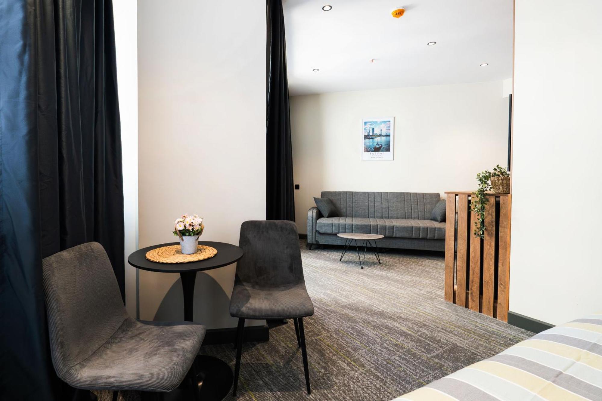 Nova Luxe Hotel & Residences Batoemi Buitenkant foto